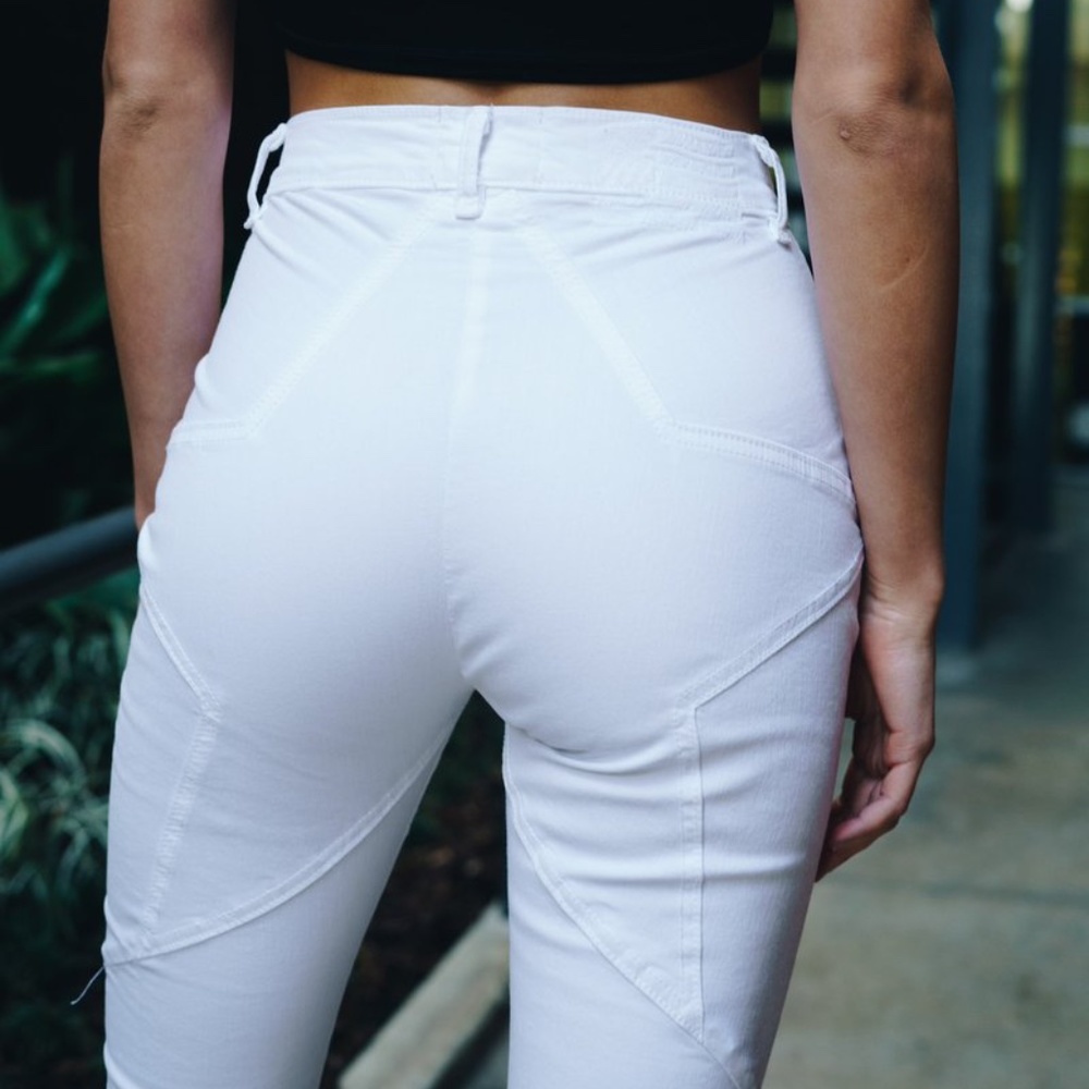 Revice Denim White Venus Flares, size 25